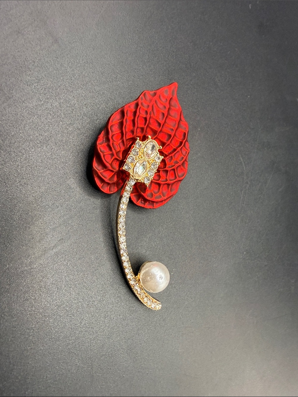 Red Leaf Crystal & Pearl Brooch - Elegant Women's Jewelry